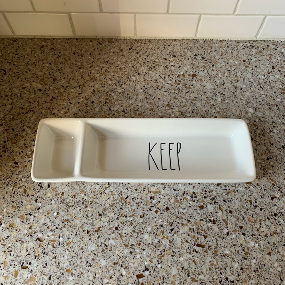 Rae Dunn keep divided dish